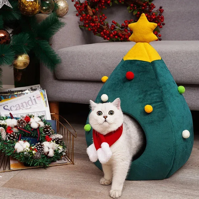 Christmas Tree Cat Bed – Cozy Heated Cat Tent for the Holidays